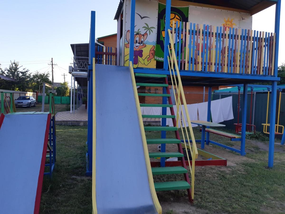 זאטוקה Отель Маленький Рай מראה חיצוני תמונה
